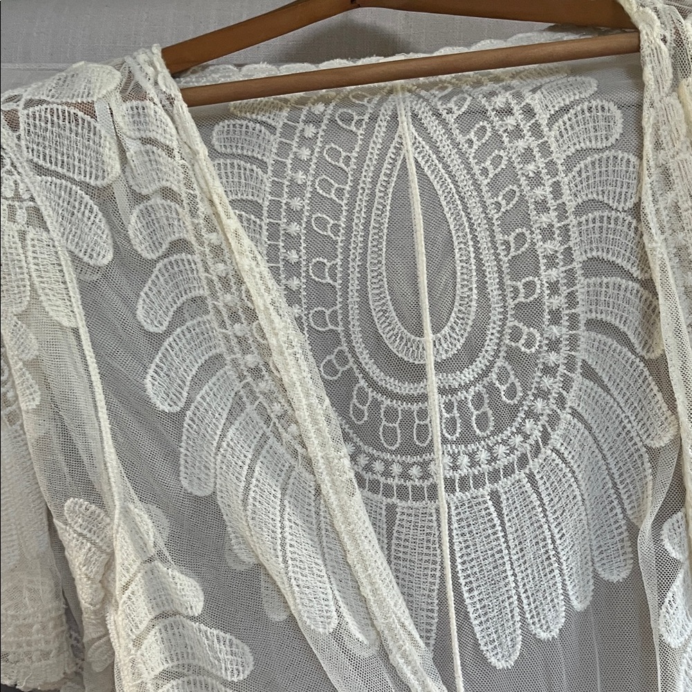 Cream Lace Long Cardigan - Picture 2 of 6